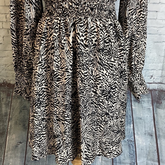 MSCH Copenhagen Annabella Long Sleeve Pockets Dress M Minimalist Scandi Girl - Picture 5 of 15